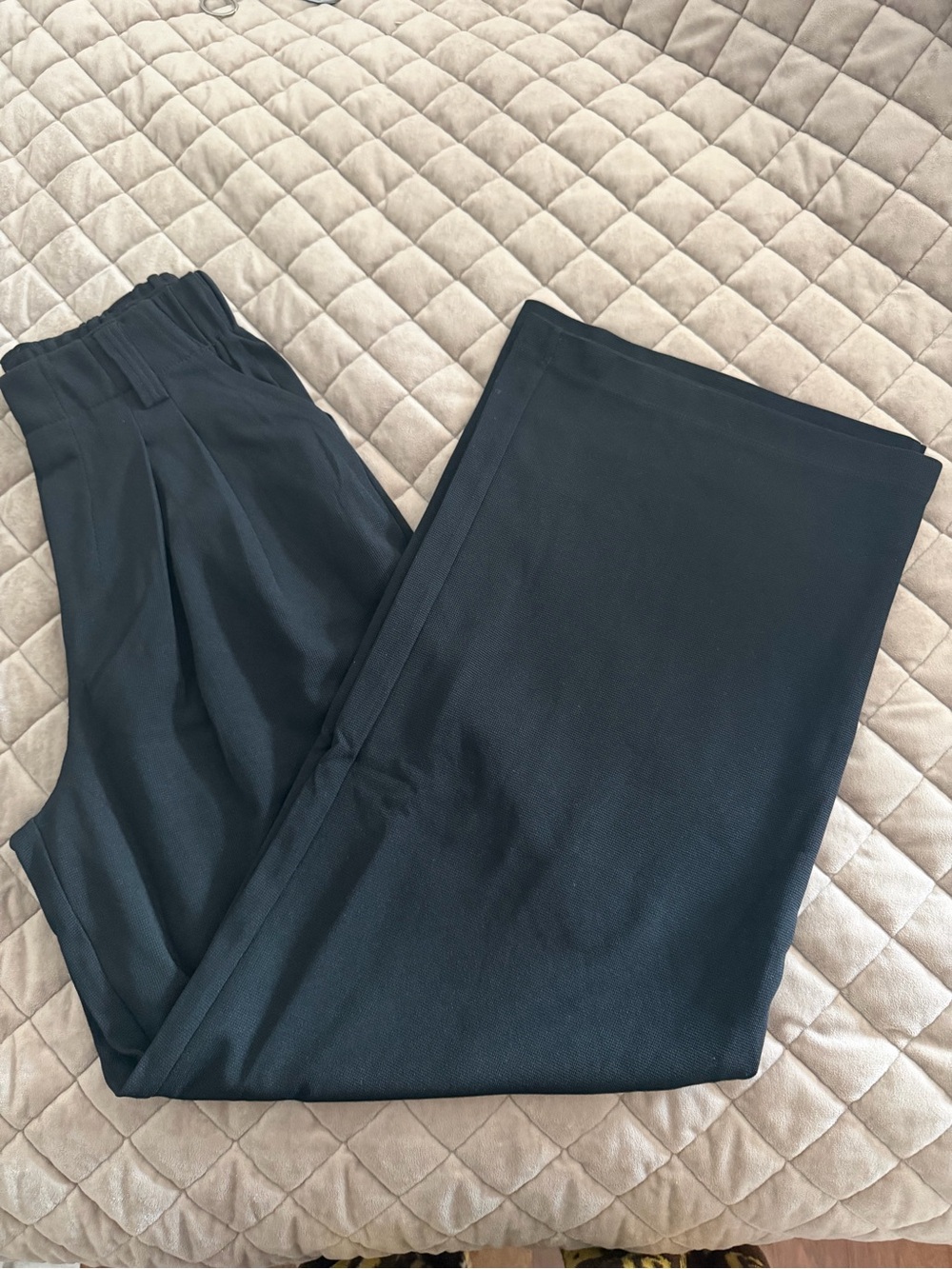 HALARA Women's Black Wide-Leg Trousers - Picture 2 of 5